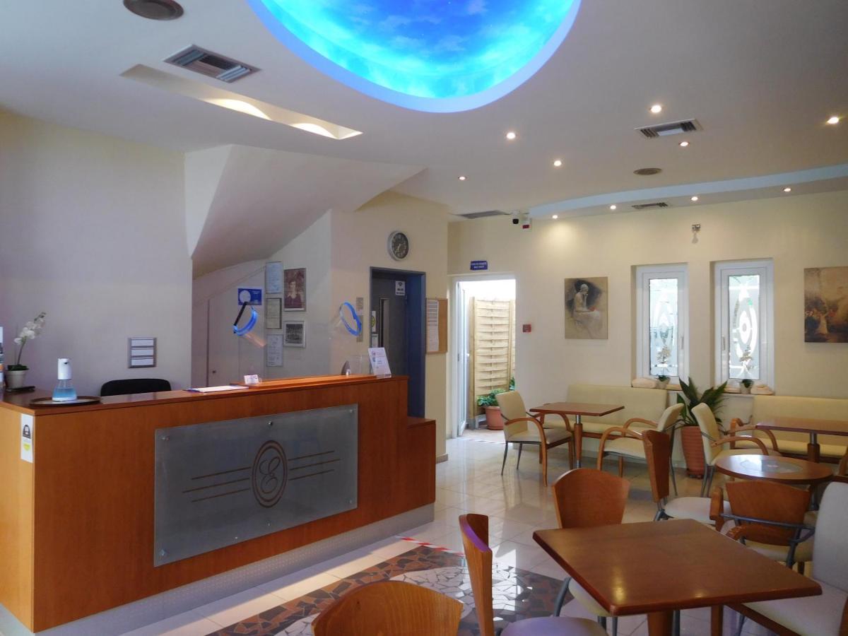 Efstratios Hotel Lutrá Edipszú Kültér fotó
