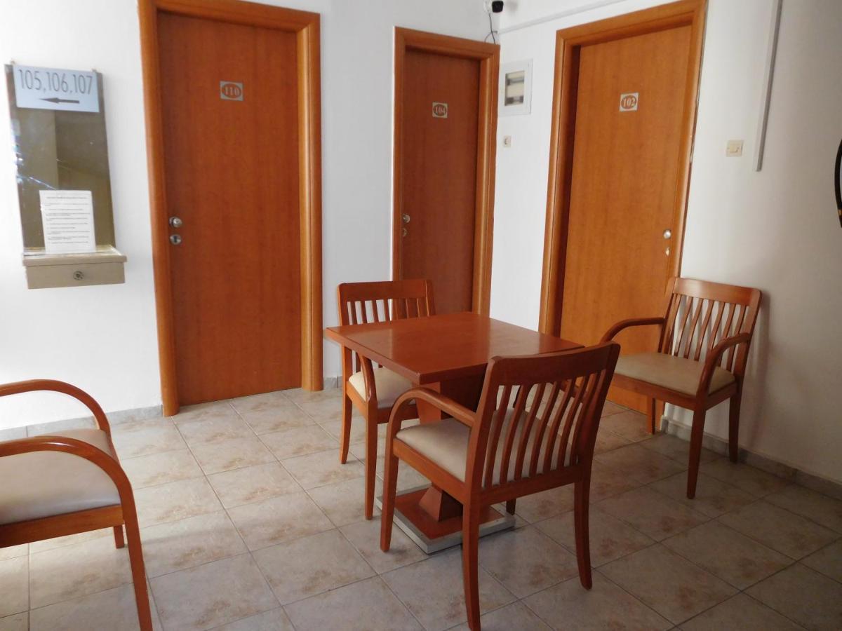 Efstratios Hotel Lutrá Edipszú Kültér fotó