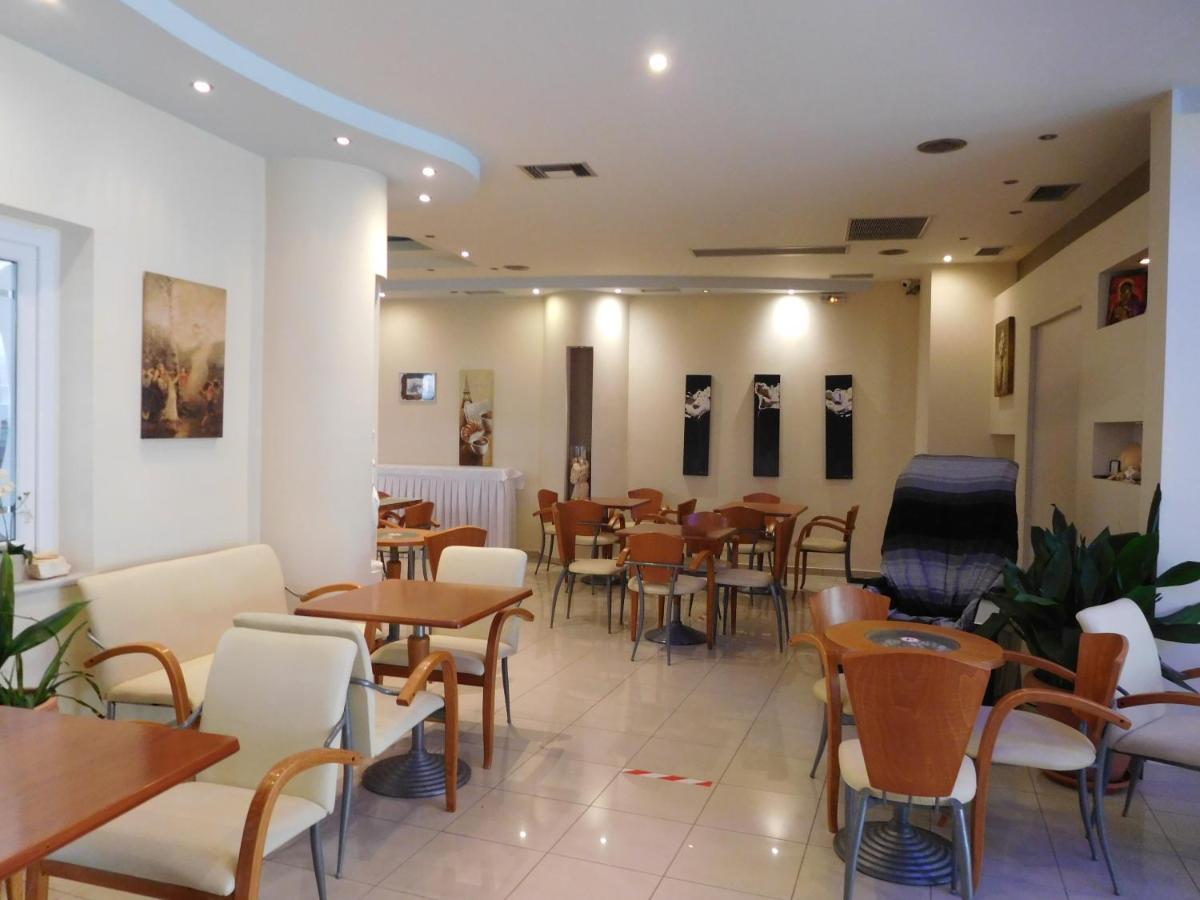 Efstratios Hotel Lutrá Edipszú Kültér fotó