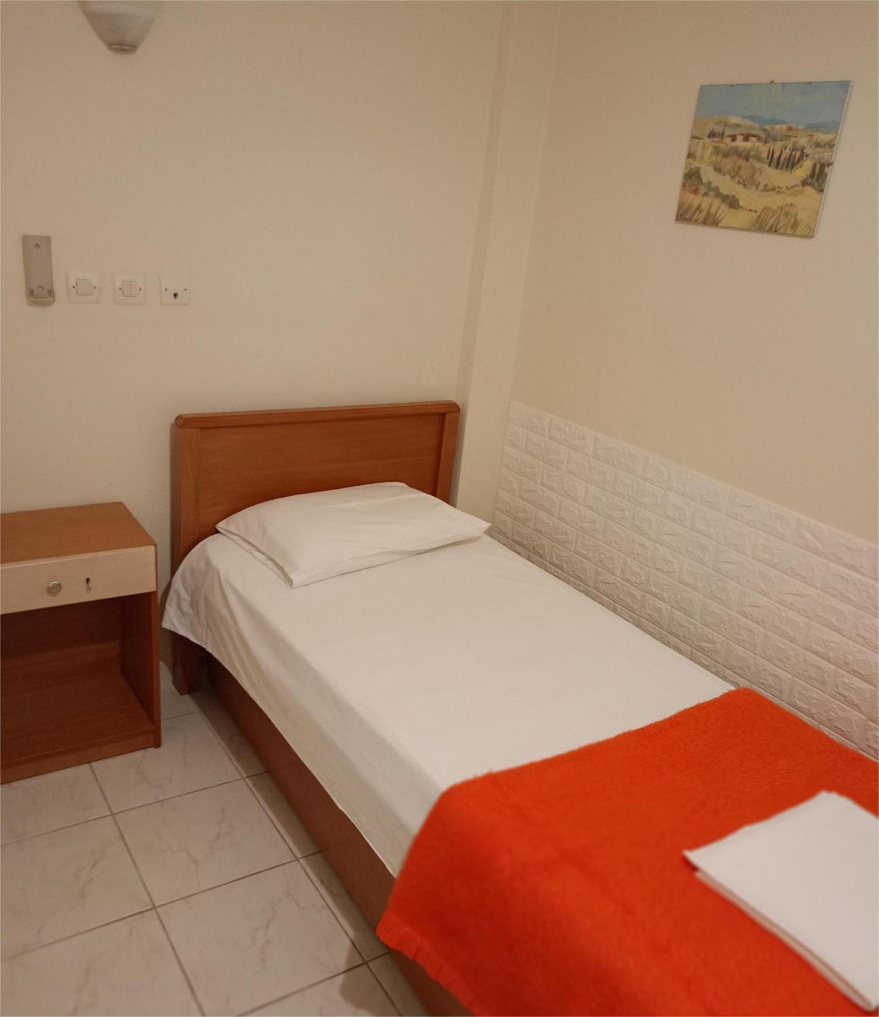Efstratios Hotel Lutrá Edipszú Kültér fotó