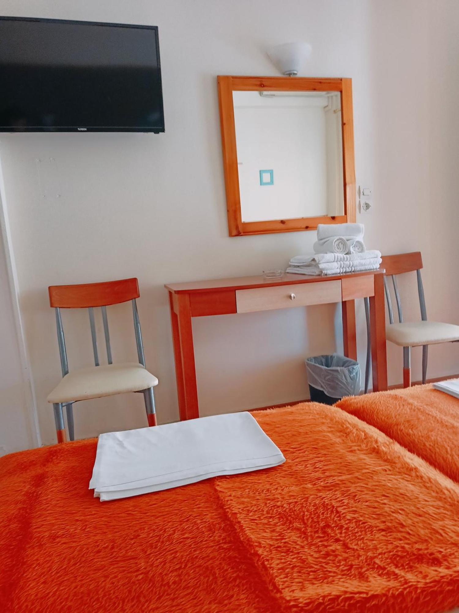 Efstratios Hotel Lutrá Edipszú Szoba fotó