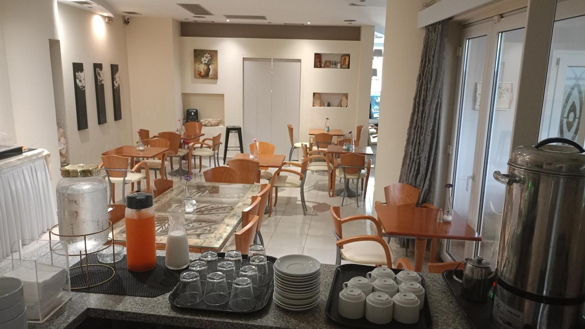 Efstratios Hotel Lutrá Edipszú Kültér fotó