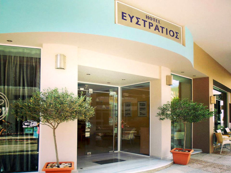 Efstratios Hotel Lutrá Edipszú Kültér fotó