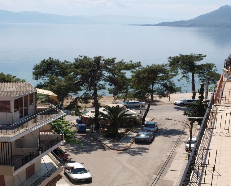 Efstratios Hotel Lutrá Edipszú Kültér fotó