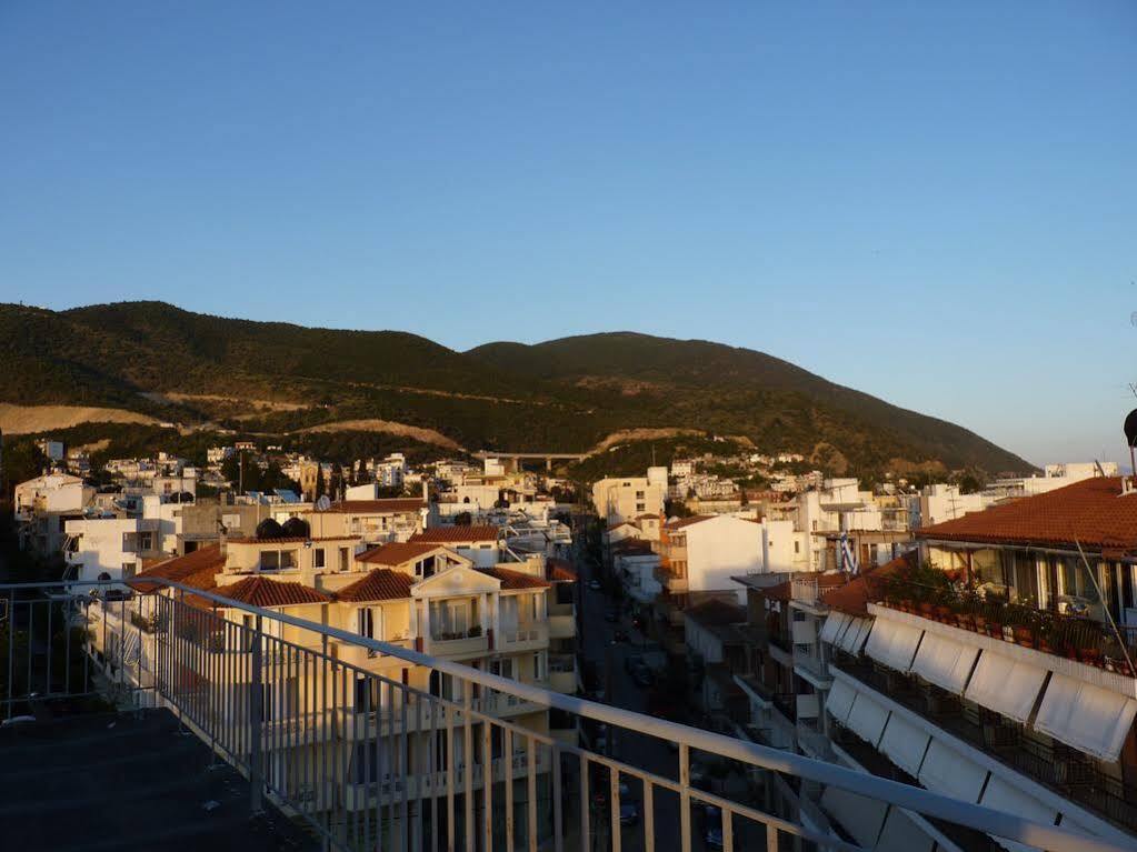 Efstratios Hotel Lutrá Edipszú Kültér fotó