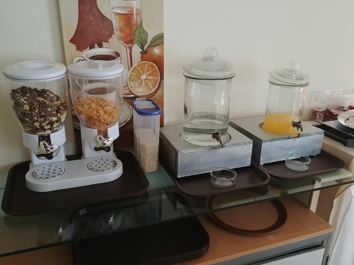 Efstratios Hotel Lutrá Edipszú Kültér fotó